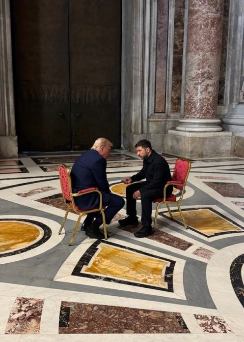 Los presidentes Trump y Zelenski en el Vaticano (foto oficial de la Presidencia de Ucrania).