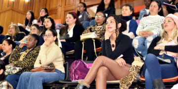 Un grupo de más de 70 mujeres participó en un seminario en Valdivia organizado por el Servicio Nacional de Migraciones (Foto: Sermig)