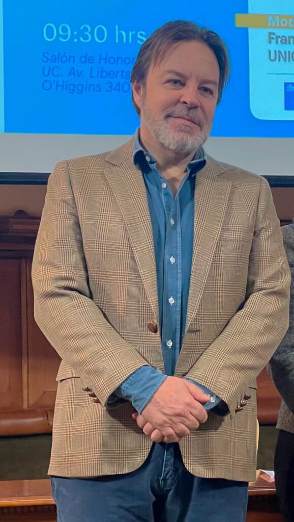 El abogado y ejecutivo de televisión, Jorge carey, tomó control de CNN Chile en abril de 2023.
