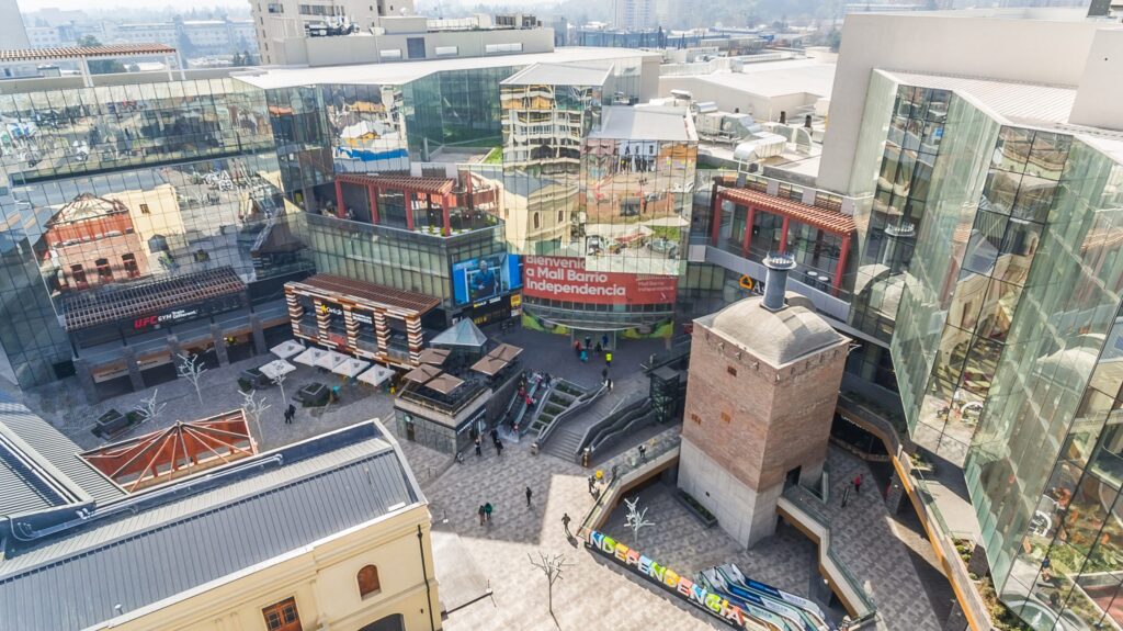 Mall Barrio Independencia.