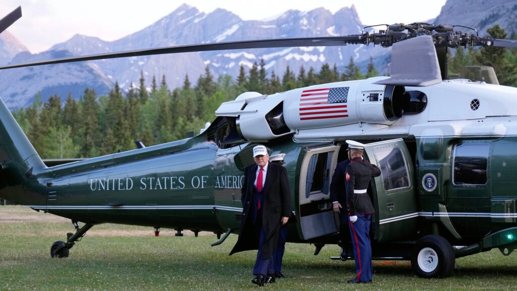 Donald Trump a su llegada al G/ en Canadá.