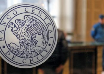 Banco Central retoma el recorte de tasas y advierte efectos de los nuevos aranceles de EE.UU.