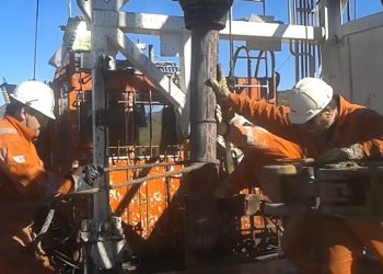 El petróleo cae tras propuesta de Irán, pero Trump enfría el optimismo